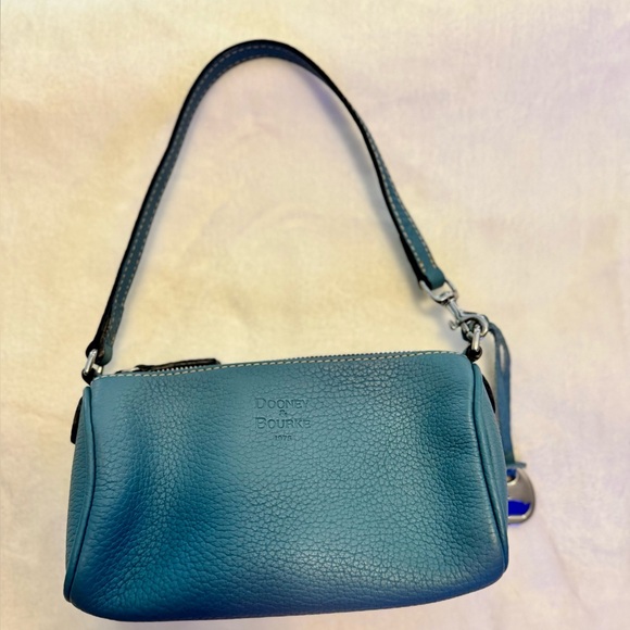 Vintage Dooney & Bourke pebble grain leather mini bag w/ a duck logo charm - Picture 2 of 10